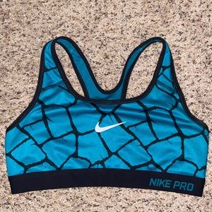 Nike Pro High-Impact Sports Bra